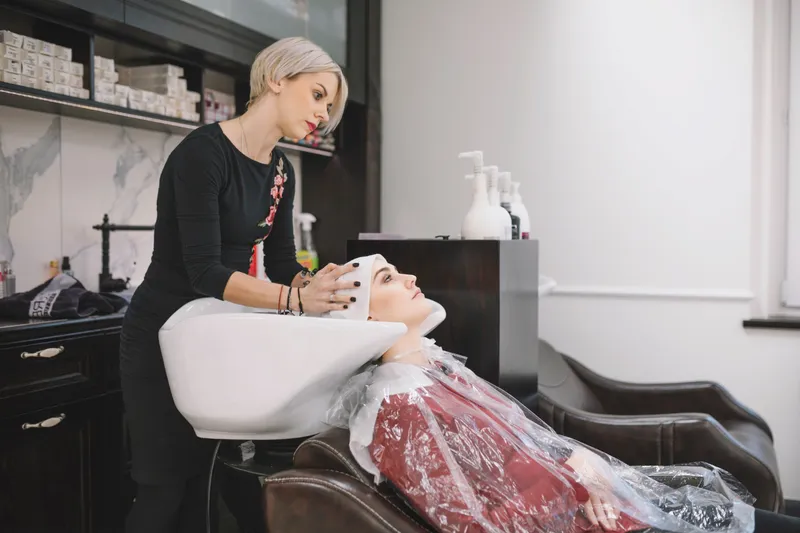 Comprehensive beauty treatment session